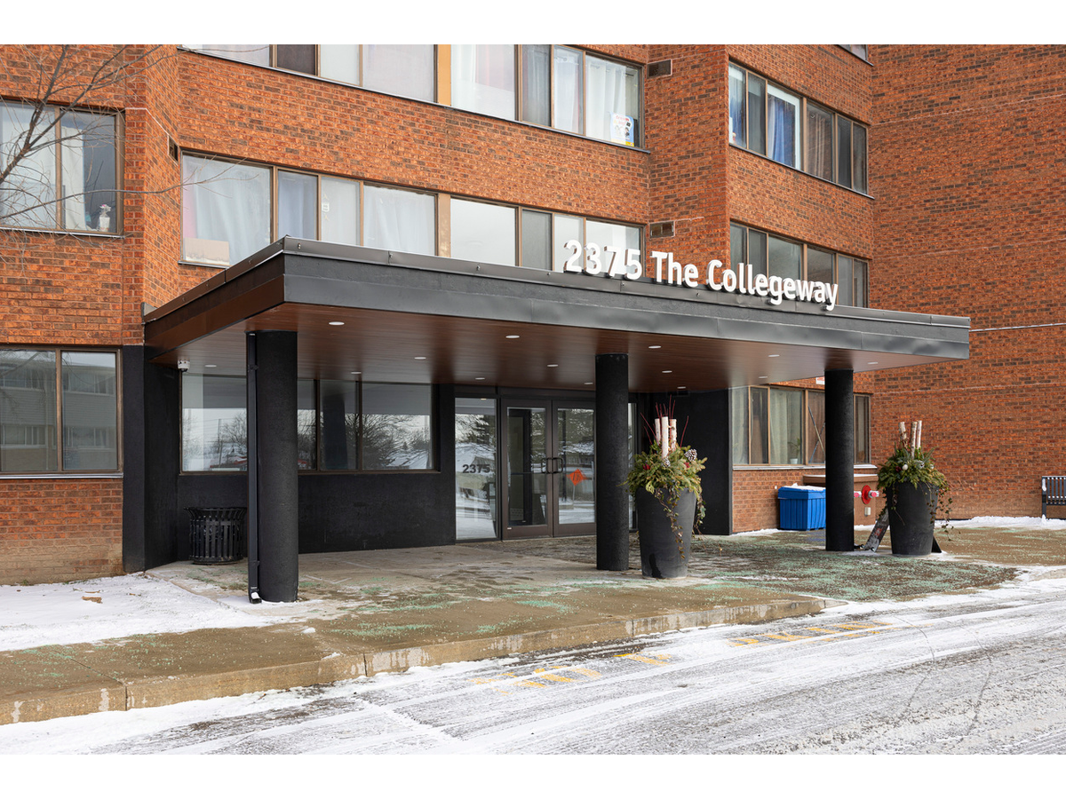 2375 The Collegeway - Photo 47