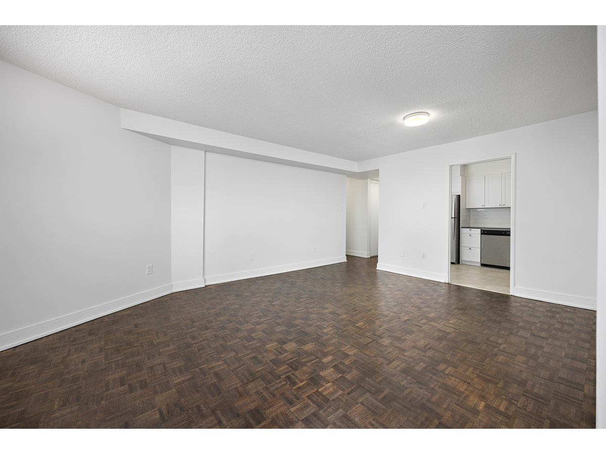 2445 The Collegeway - Photo 12