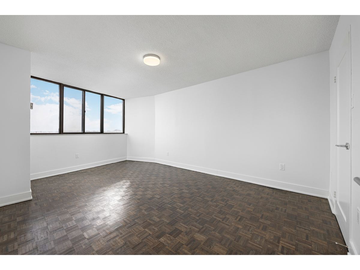 2445 The Collegeway - Photo 20