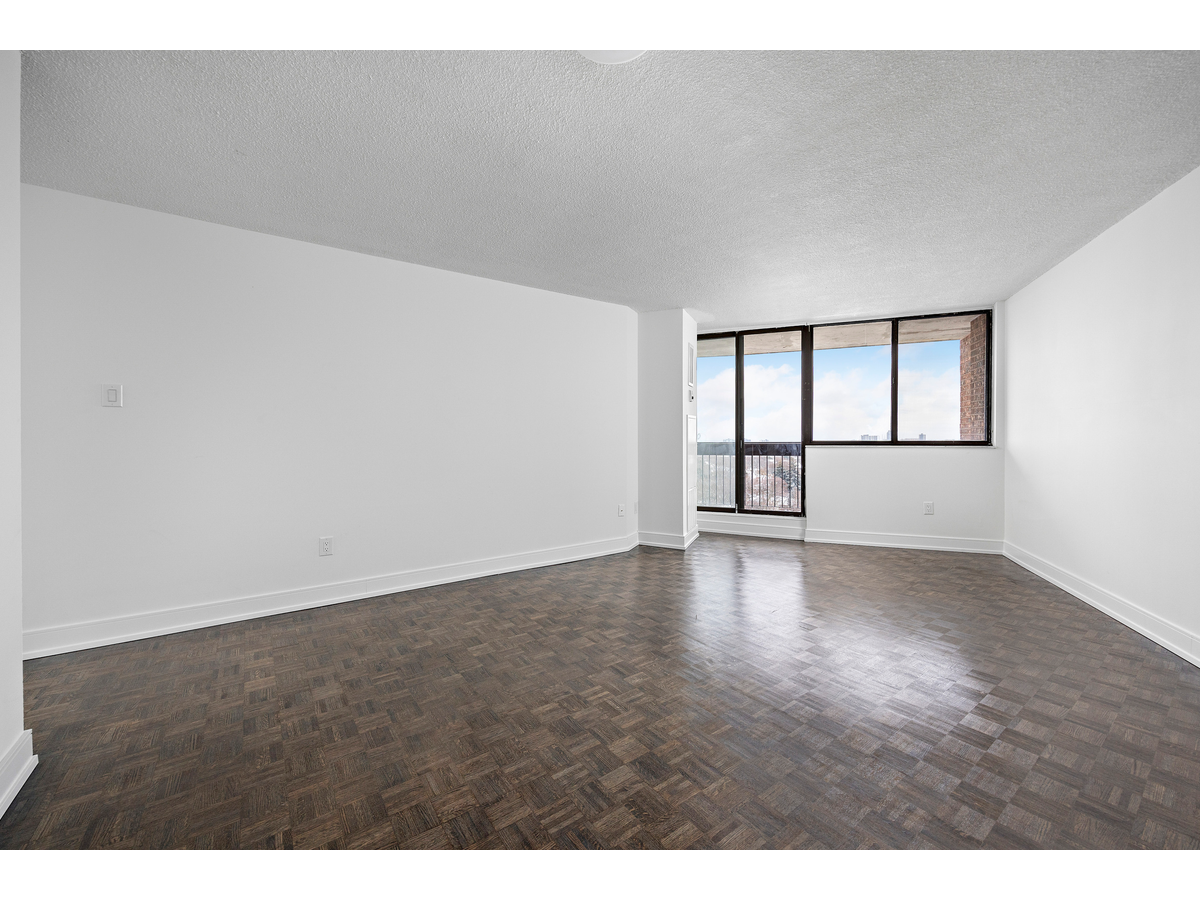 2445 The Collegeway - Photo 26