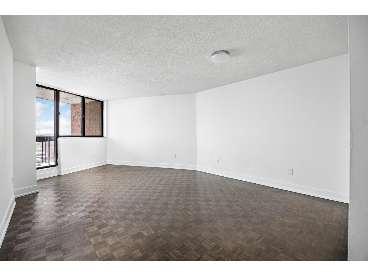 2445 The Collegeway - Photo 27