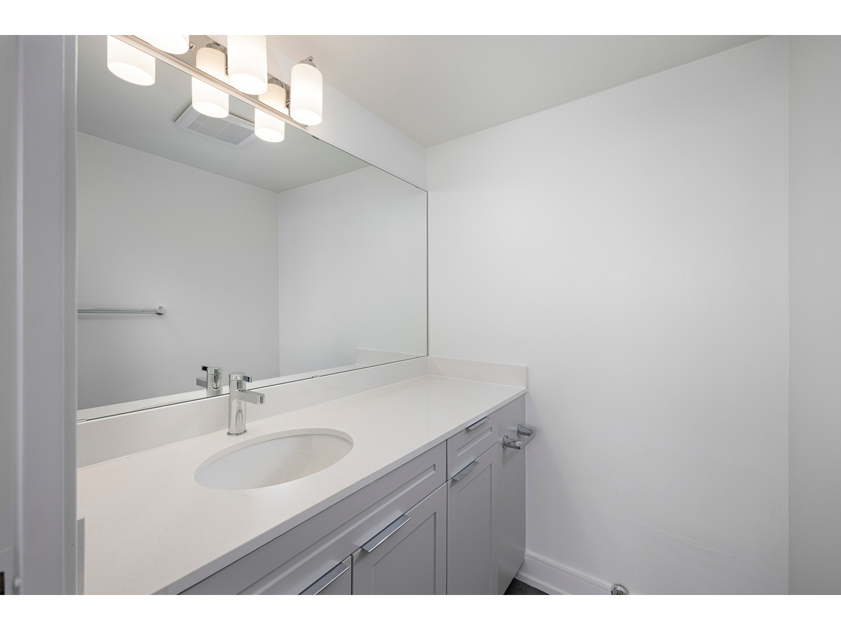 2445 The Collegeway - Photo 37