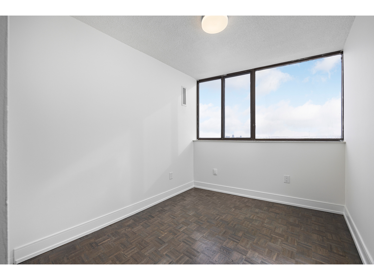 2445 The Collegeway - Photo 42