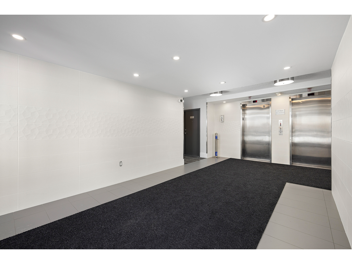 2445 The Collegeway - Photo 45