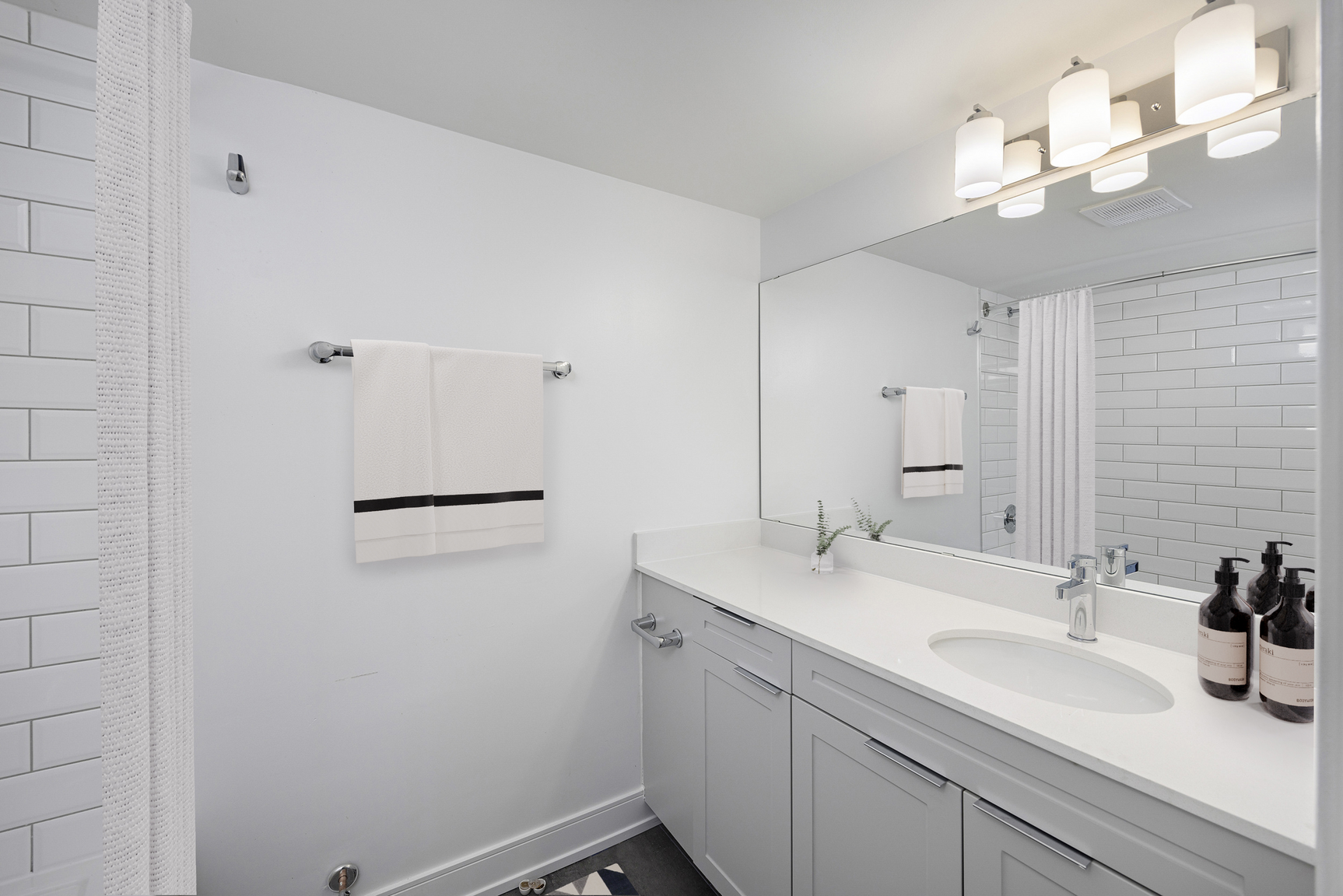 2445 The Collegeway - Photo 6