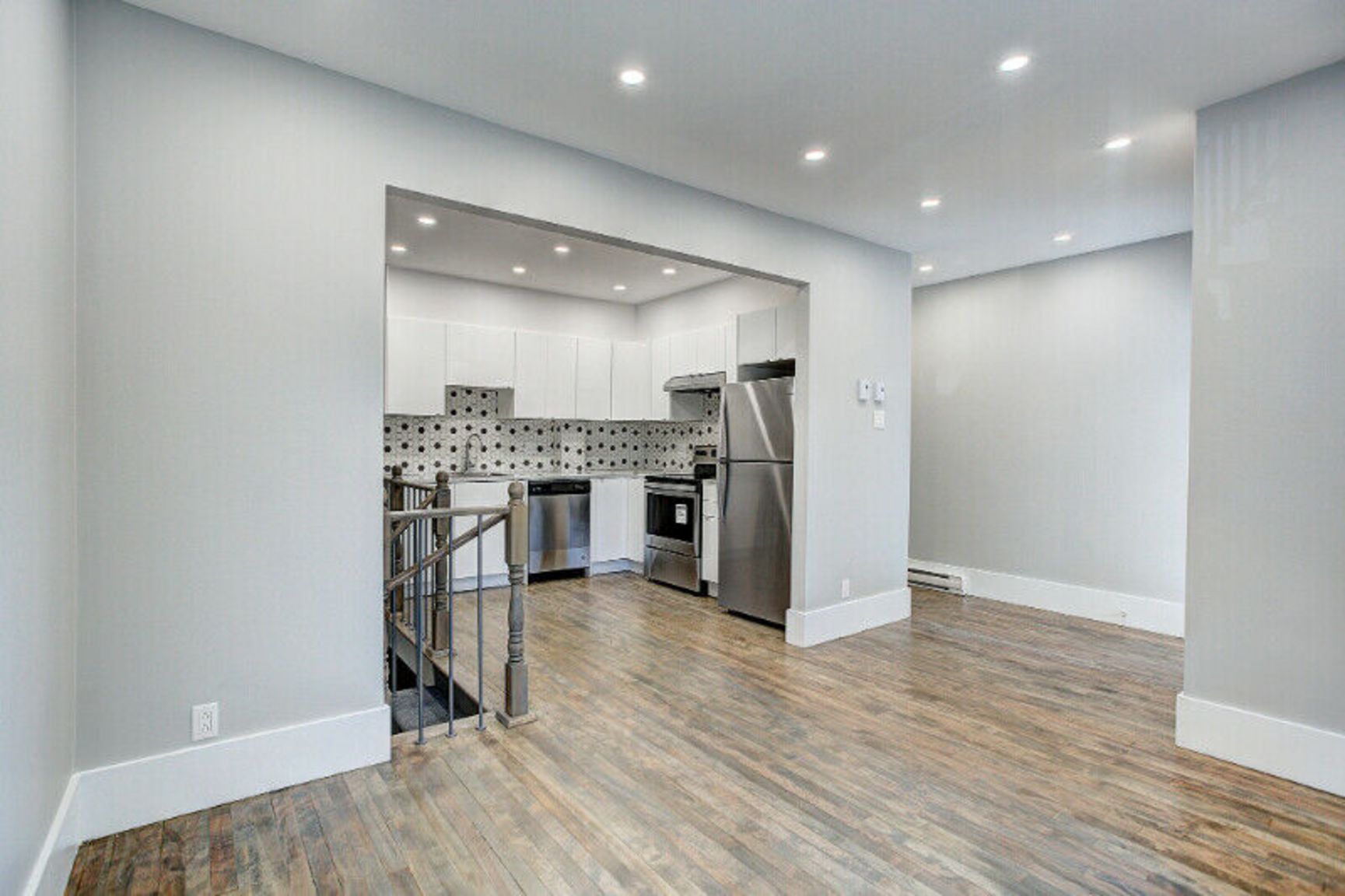623 Woodland - Photo 2