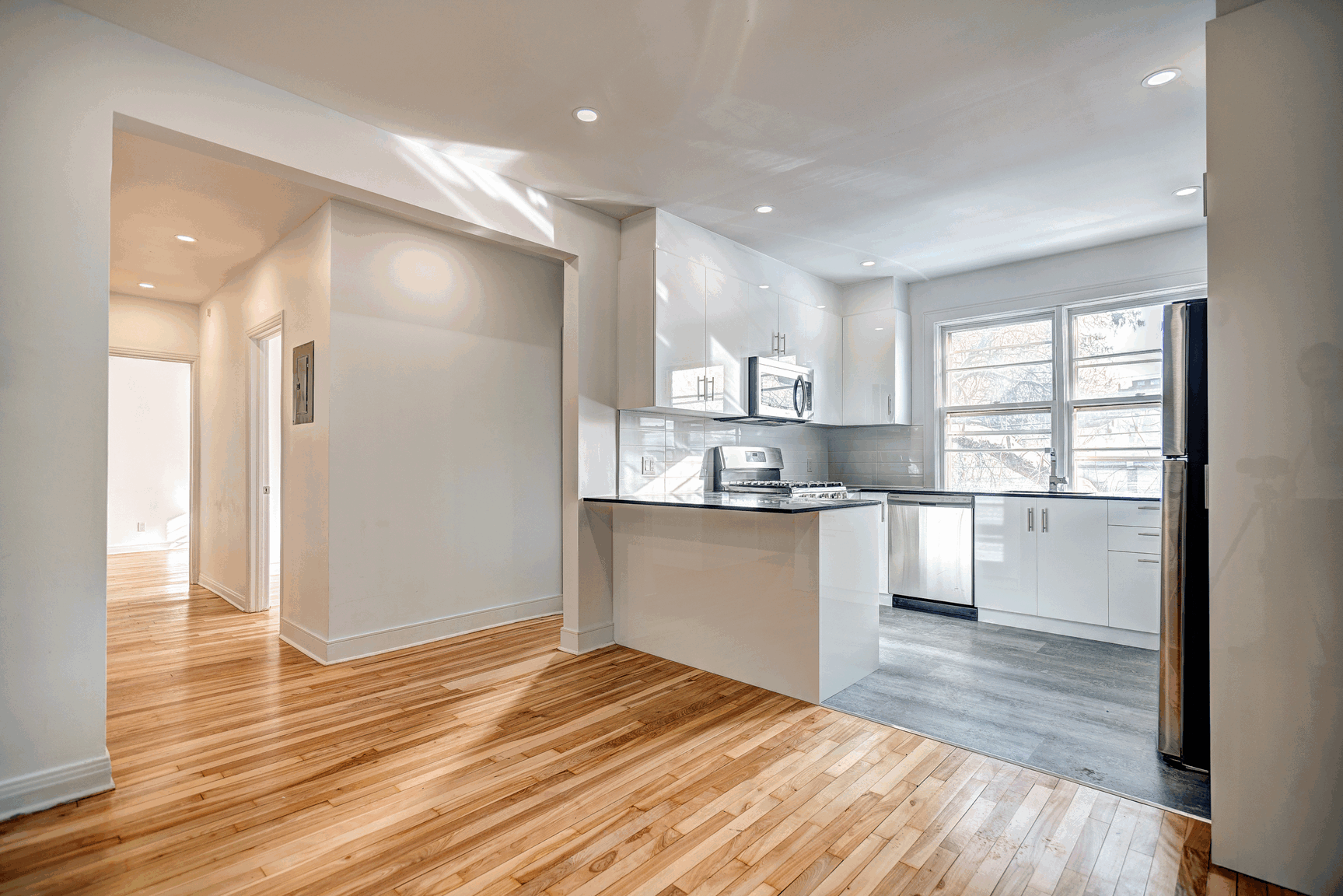 6645 Terrebonne - Photo 13