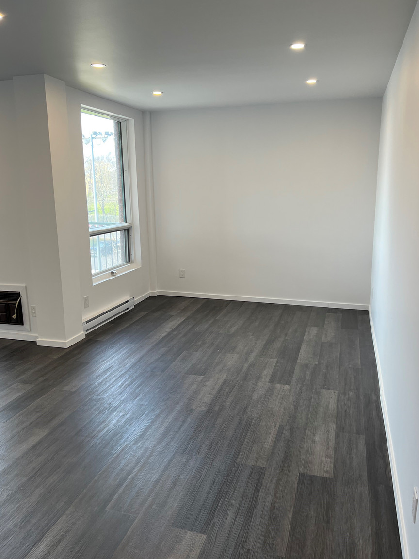 15 AV. DES LOURDES - Photo 9