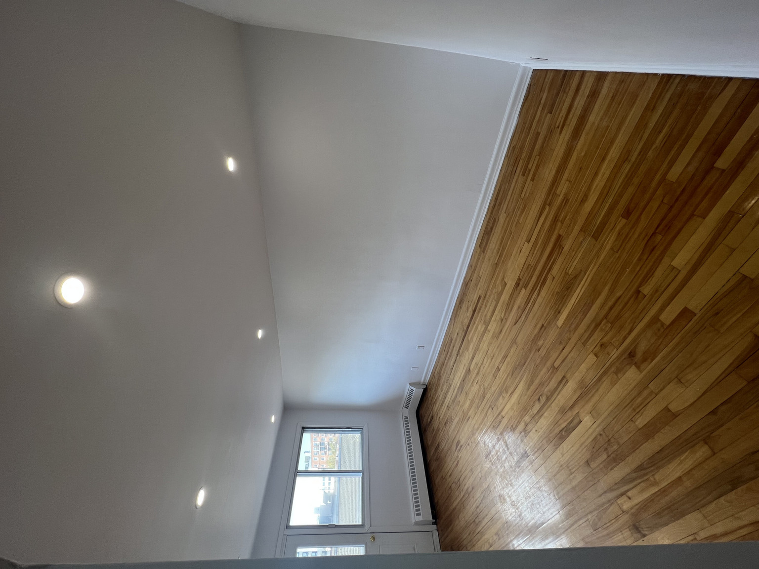 615 Hudson - Photo 3