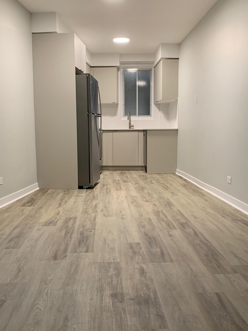 1255 Sherwood  - Photo 2