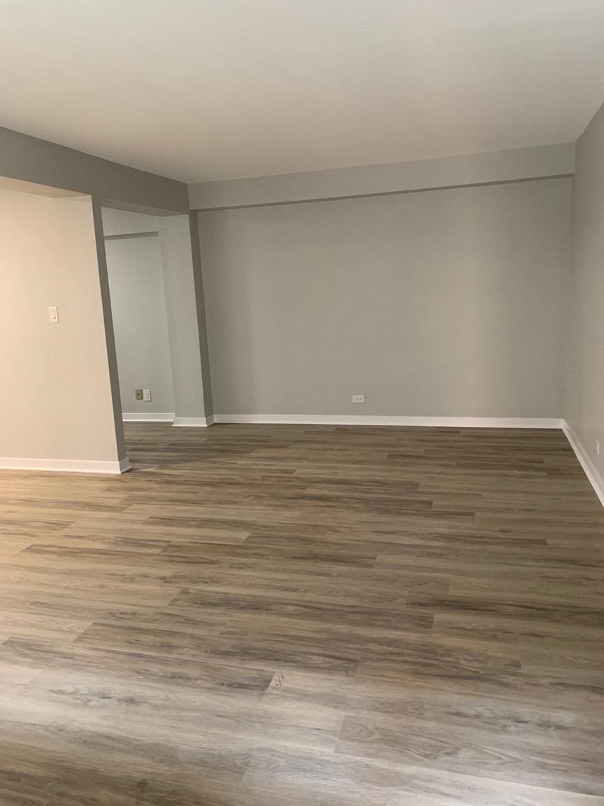 1255 Sherwood  - Photo 3