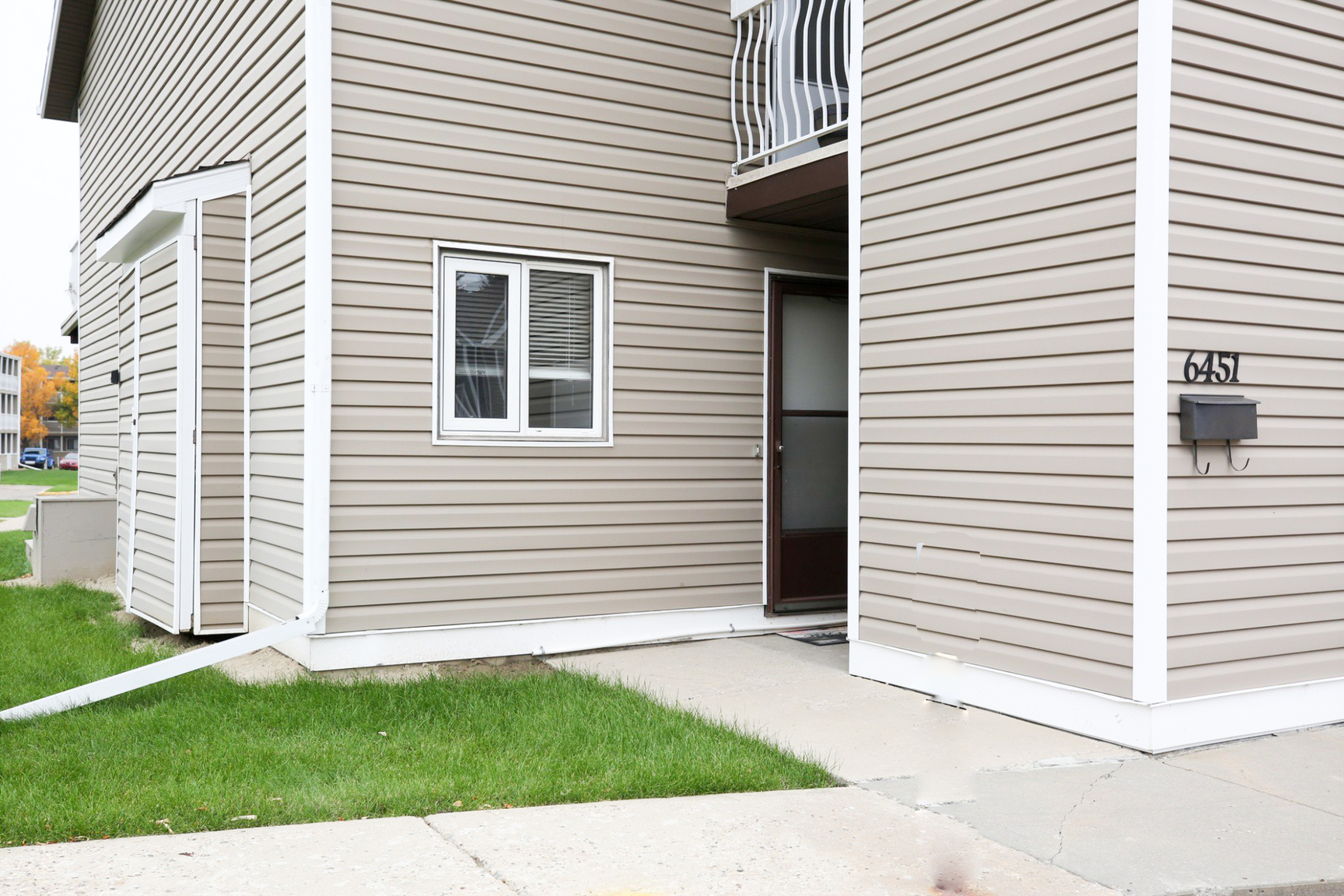 6451 Rochdale Boulevard - Photo 4