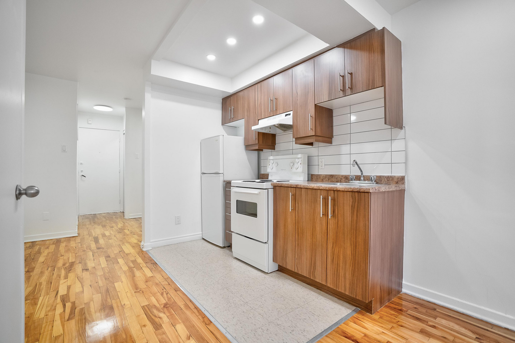 2425-2415 Madison - Photo 11