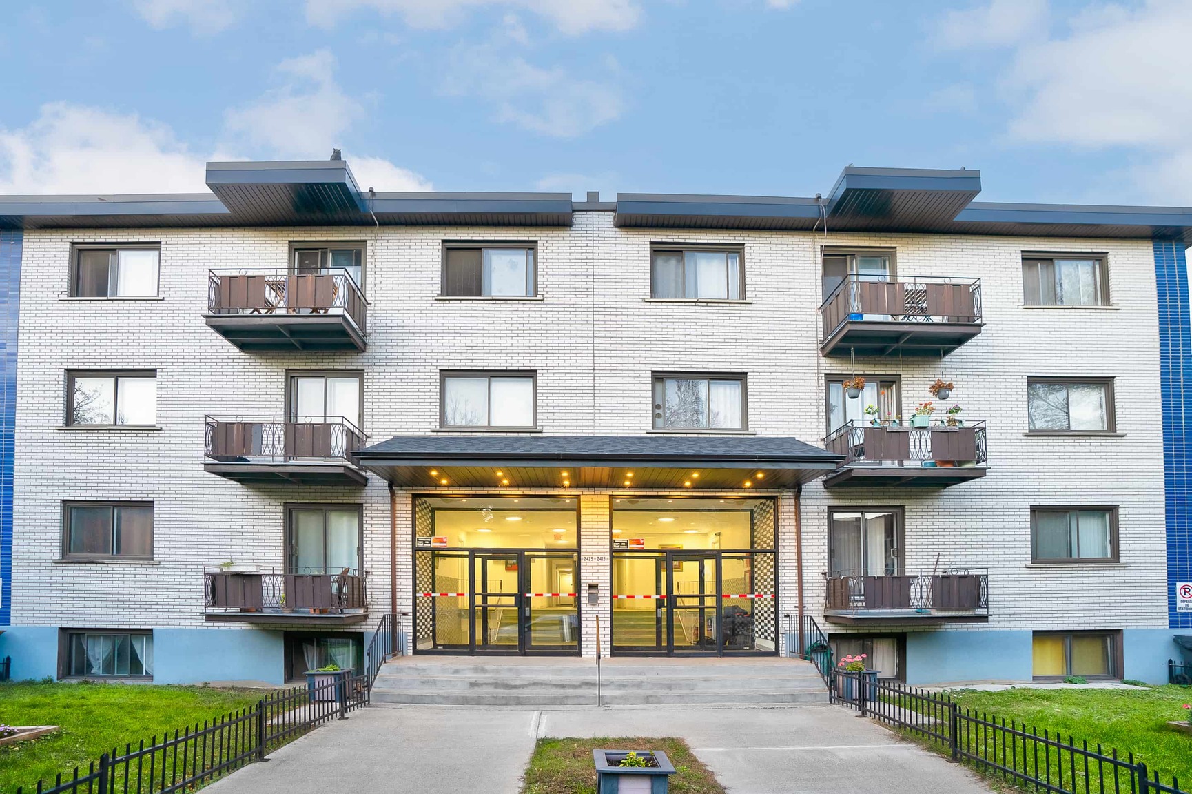 2425-2415 Madison