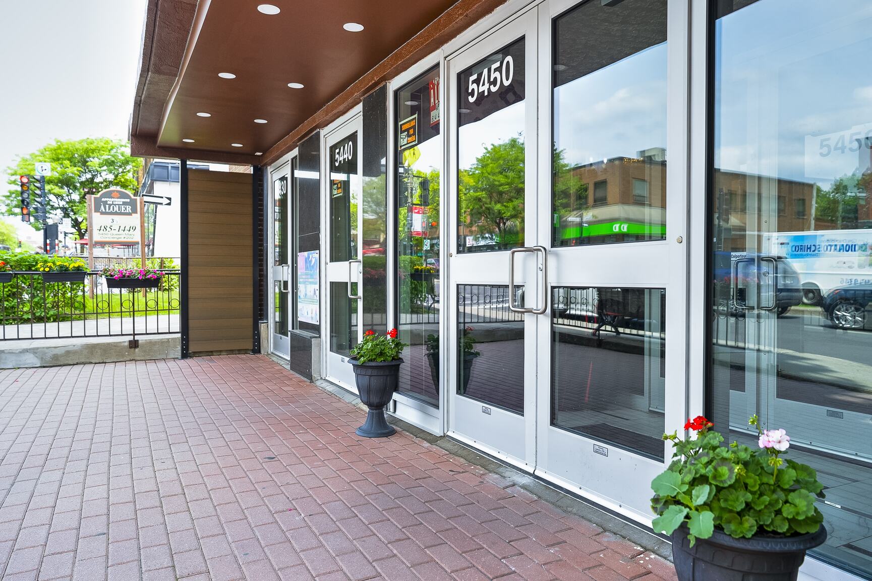 5450 Queen-Mary - Photo 13