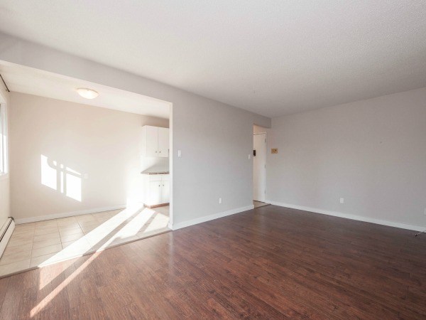 Elmwood Apartments - Photo 4
