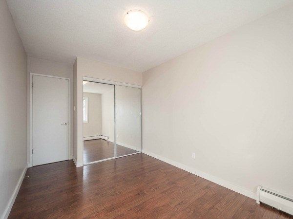 Elmwood Apartments - Photo 5