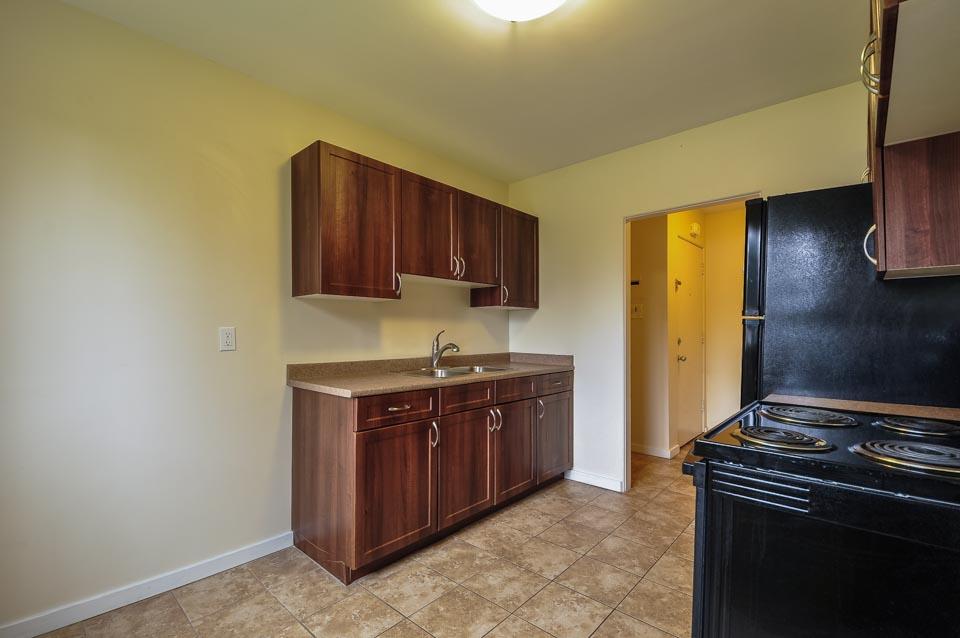 McQueen Apartments - Photo 10