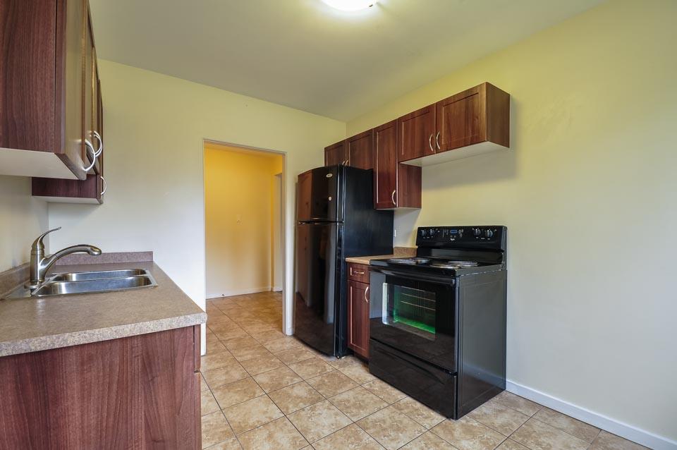 McQueen Apartments - Photo 2