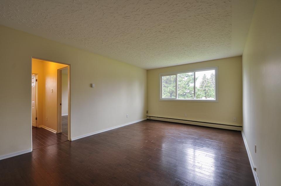 McQueen Apartments - Photo 8