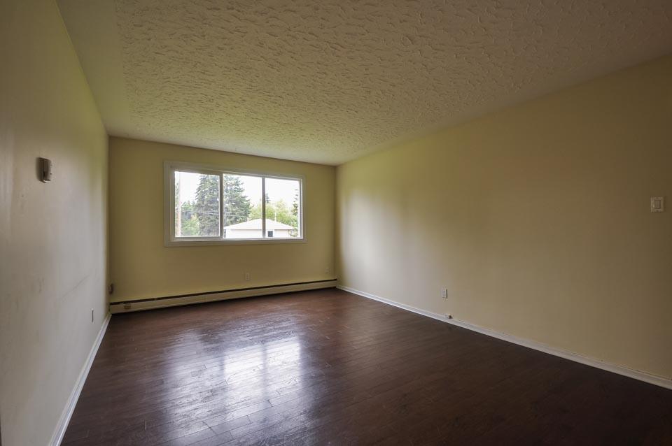 McQueen Apartments - Photo 7