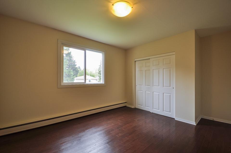 McQueen Apartments - Photo 4