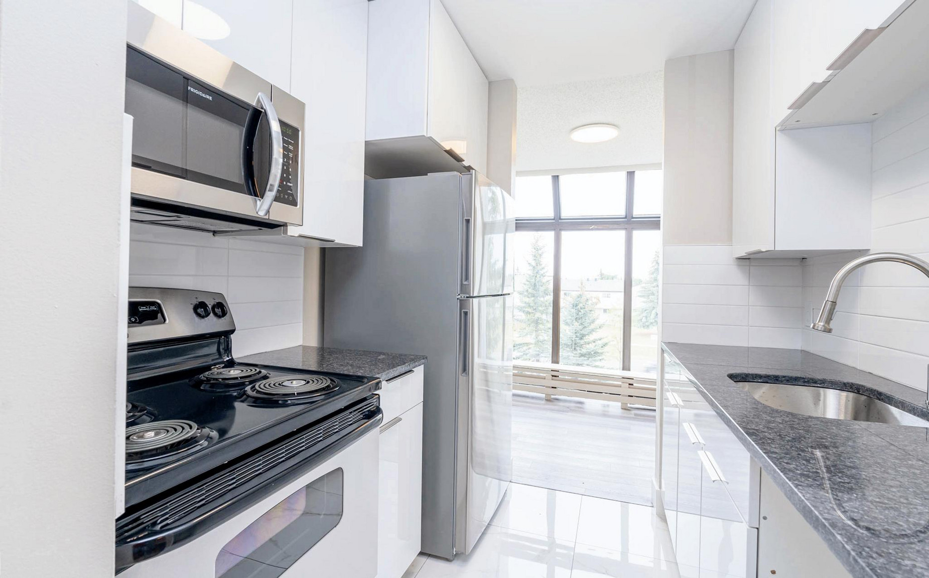 Windsor Estates - Photo 2
