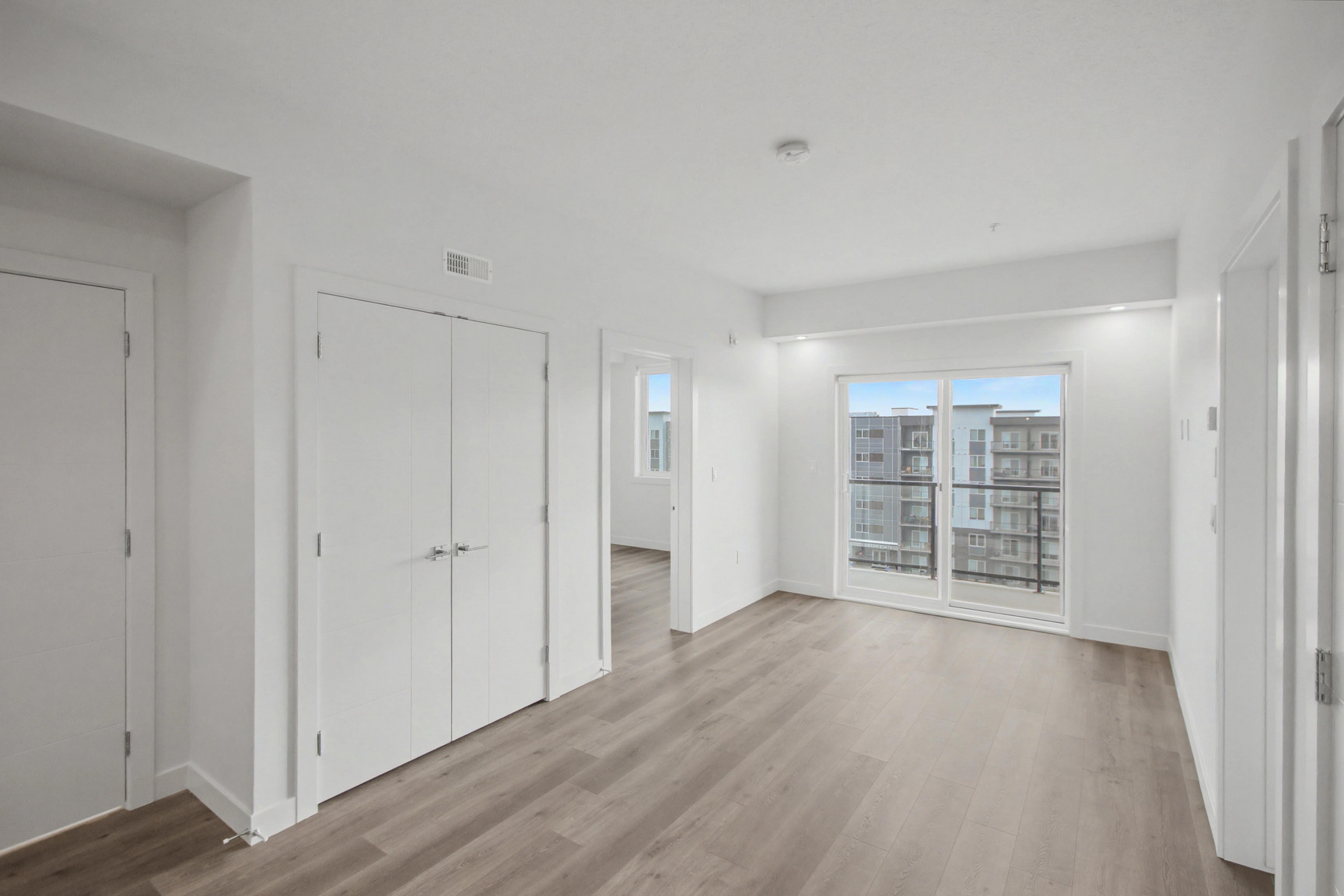 Edgemont Flats - Photo 8