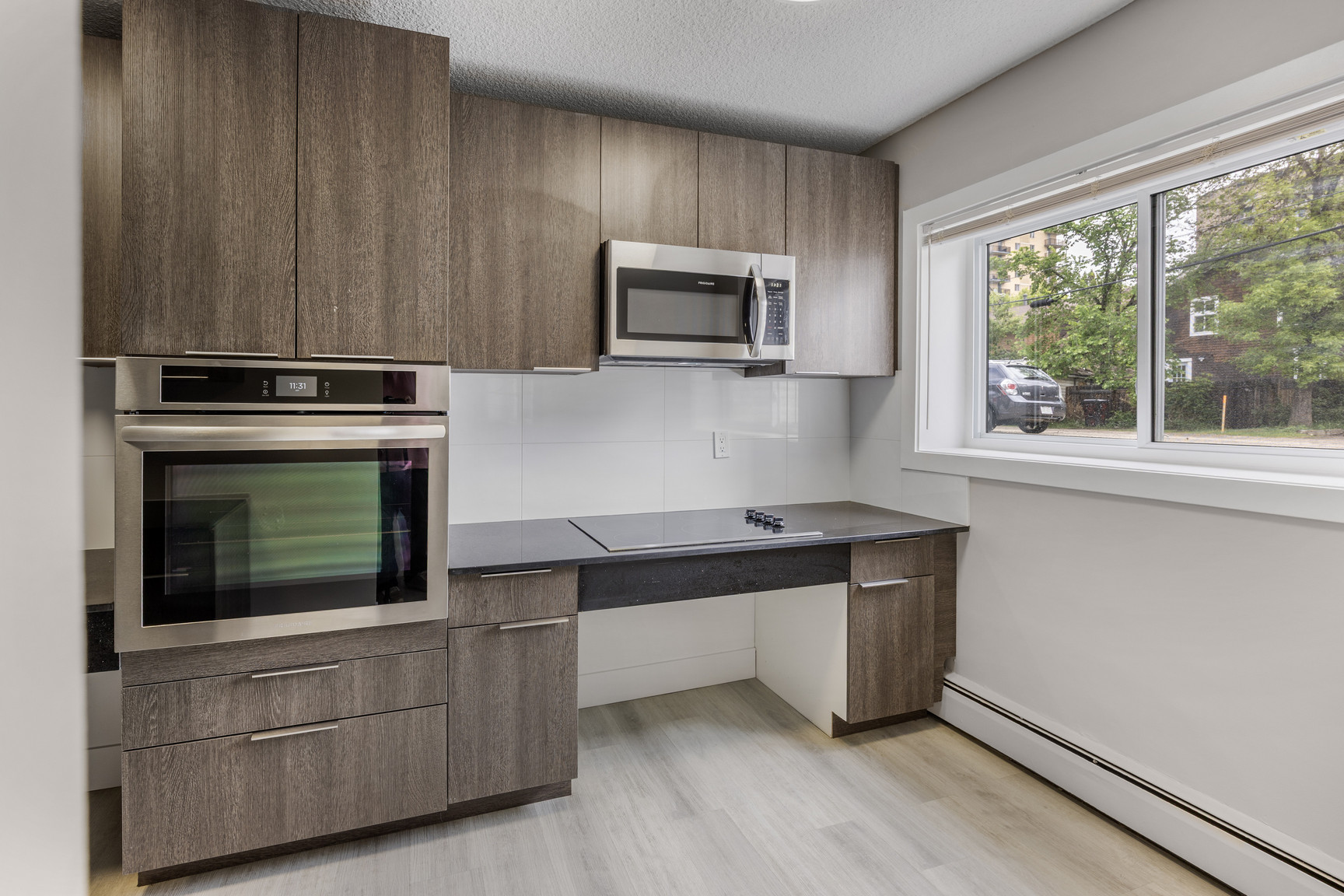 St. Charles Apartments - Photo 9