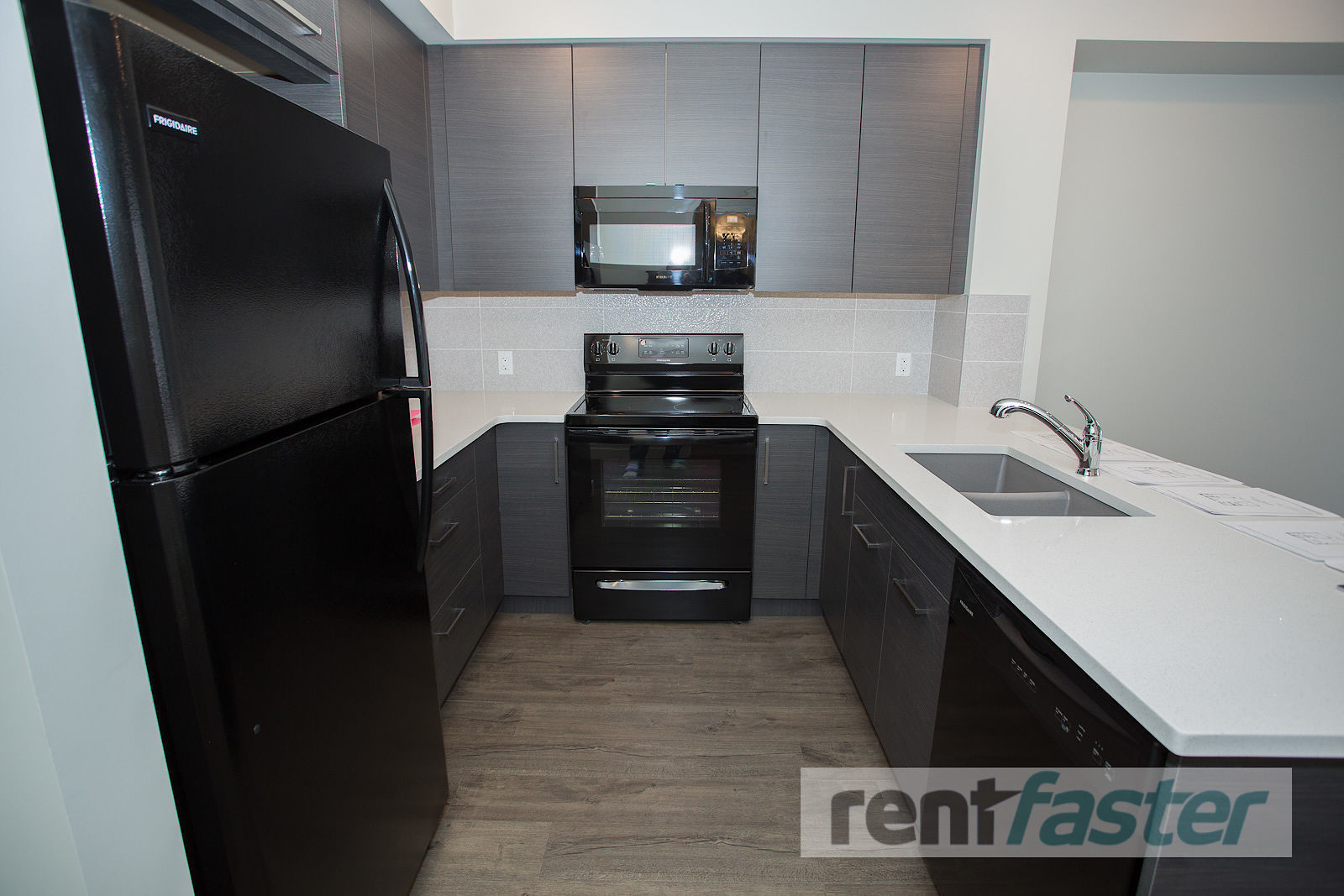 Victoria Crossing Griesbach - Photo 5