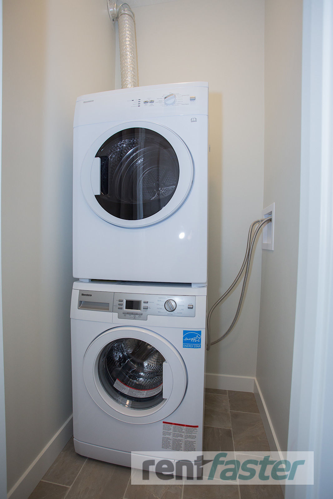Victoria Crossing Griesbach - Photo 18