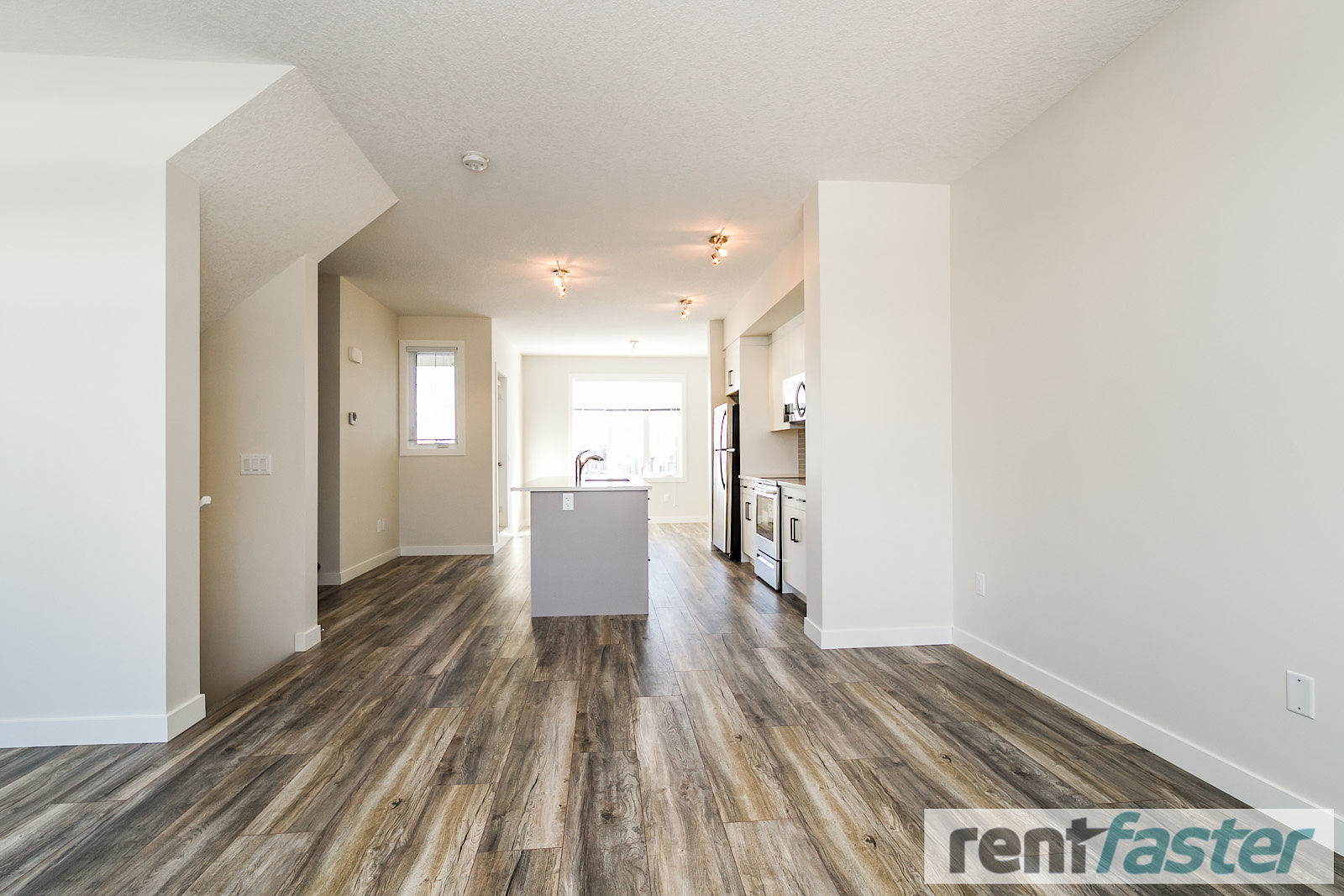 NEW Townhouse for Rent - Photo 4