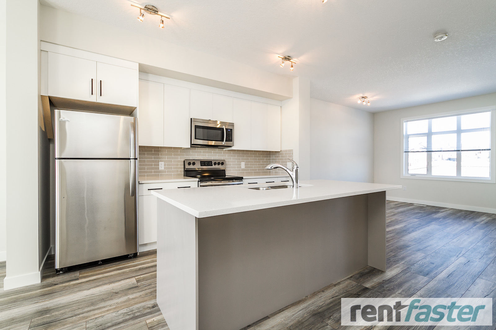 NEW Townhouse for Rent - Photo 8
