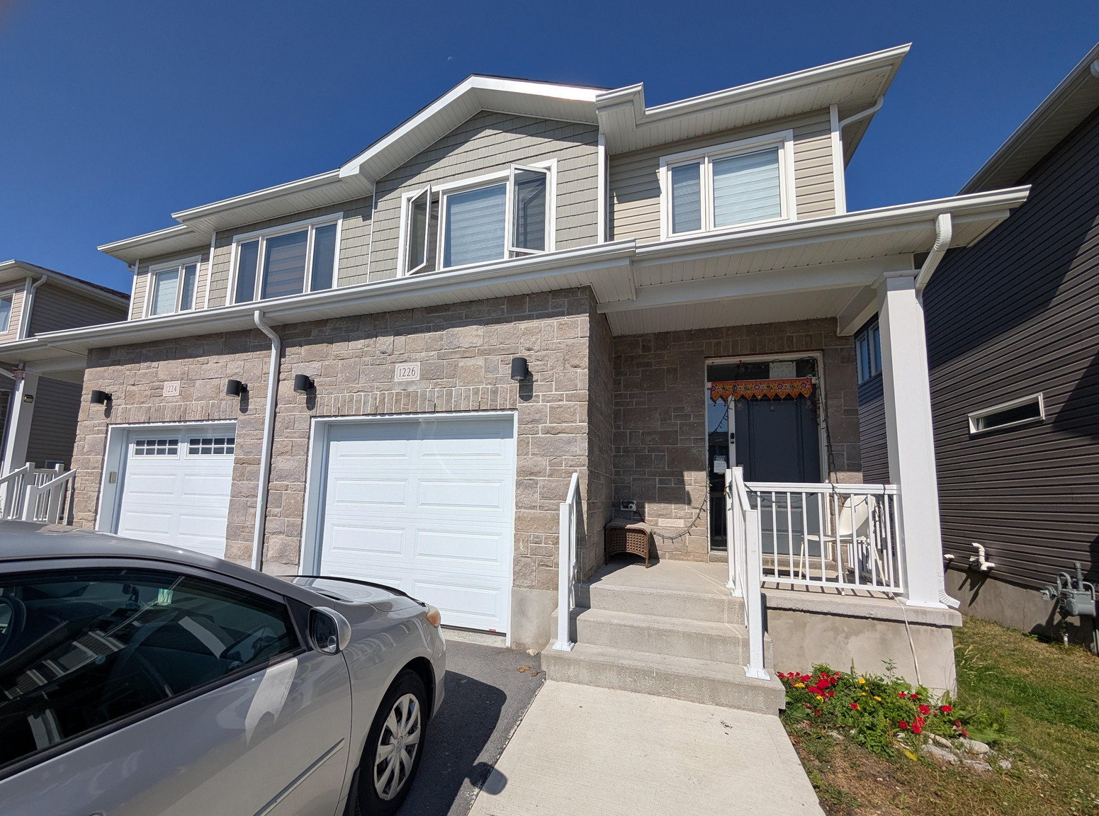1226 Max Crescent