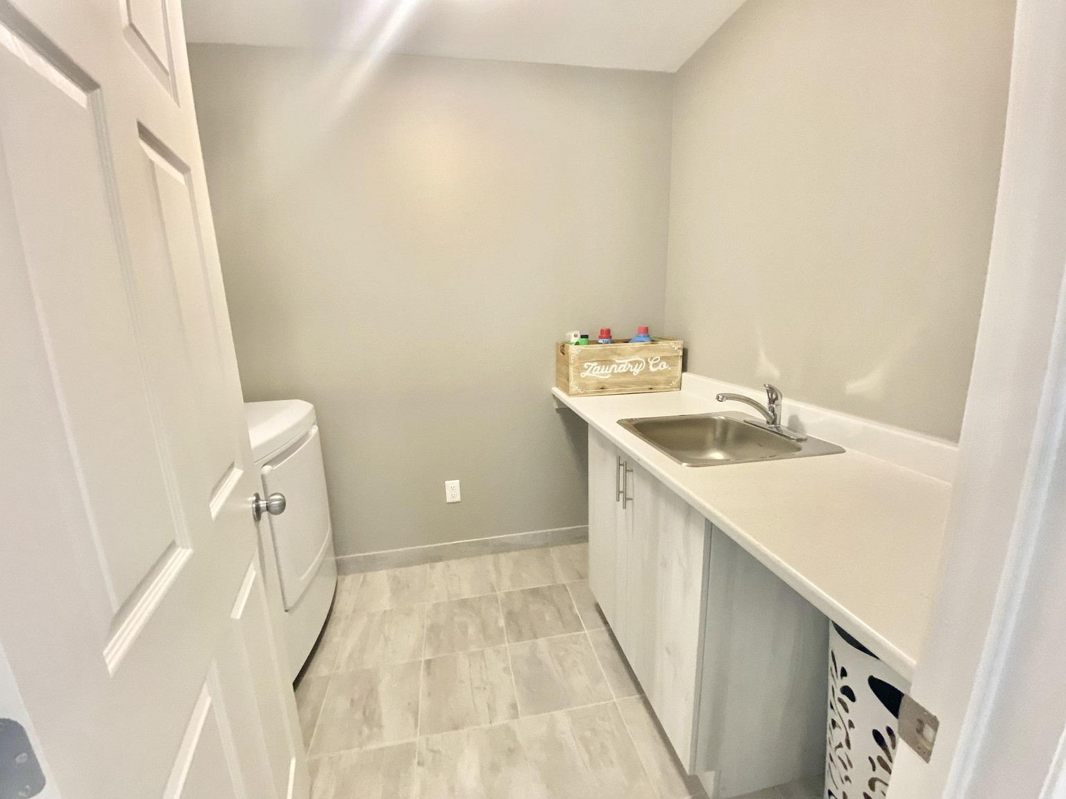 1120 Barrow Avenue - Photo 38