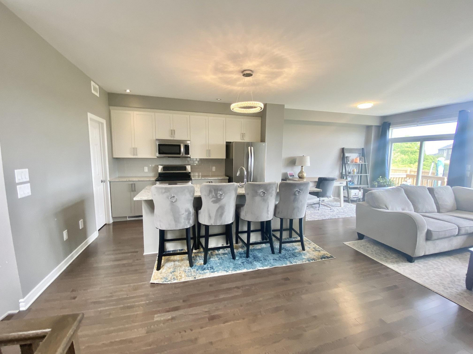1120 Barrow Avenue - Photo 8