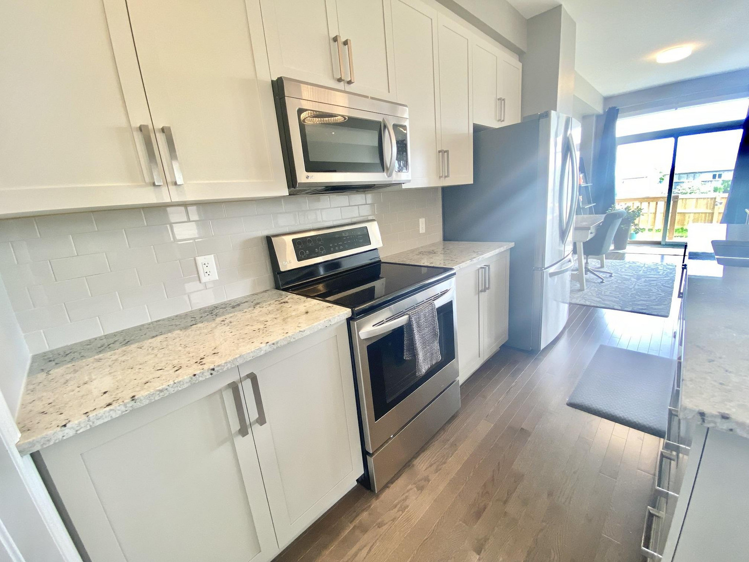 1120 Barrow Avenue - Photo 4