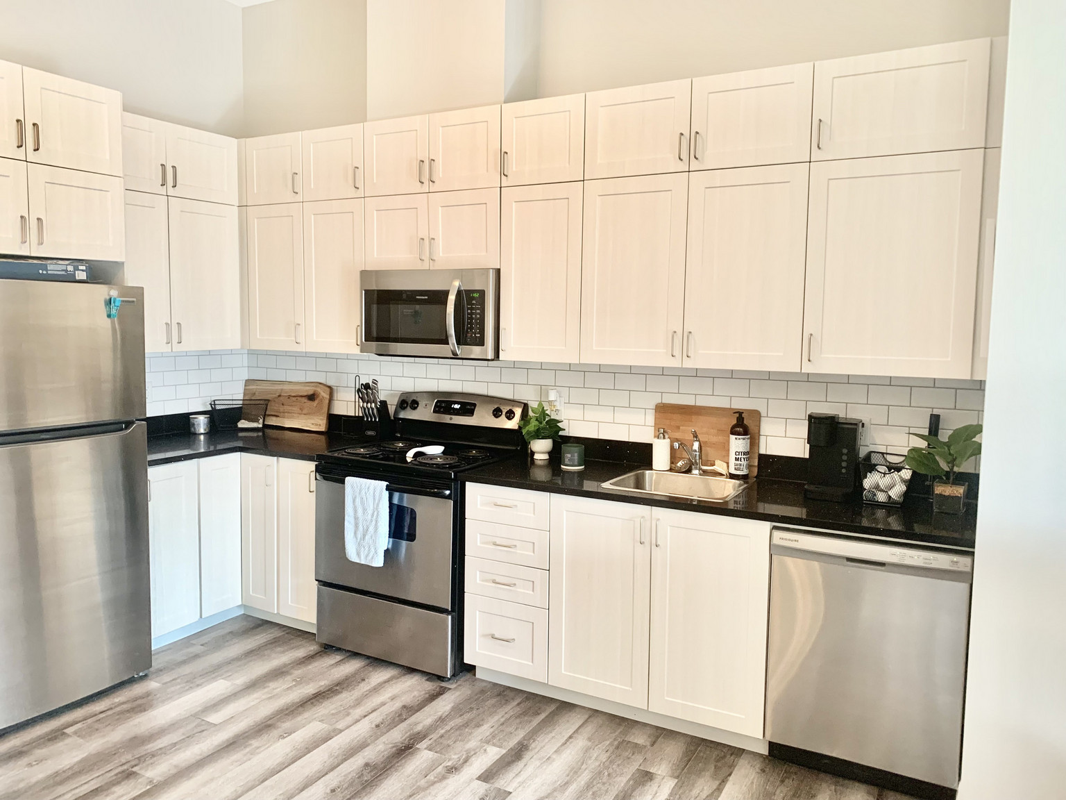 512-501 Frontenac Street - Photo 10