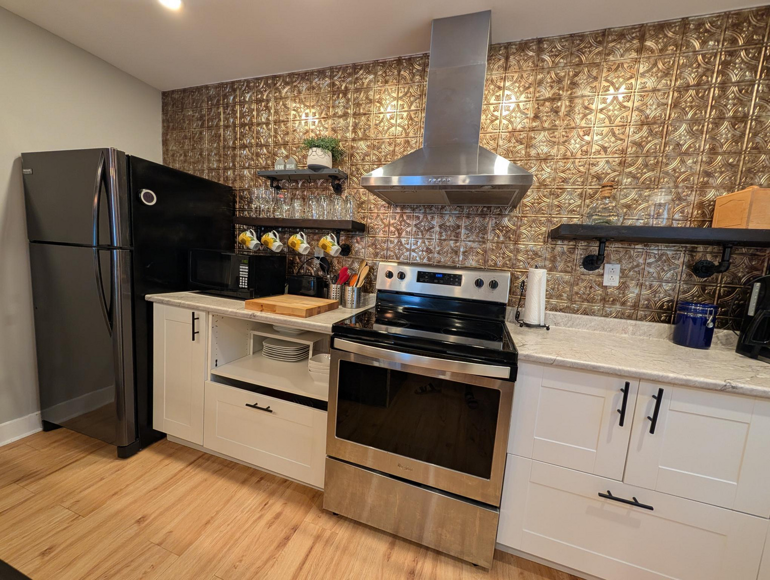 192 Adelaide Street - Photo 6