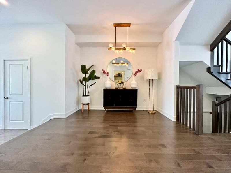 297 Joshua St - Photo 2