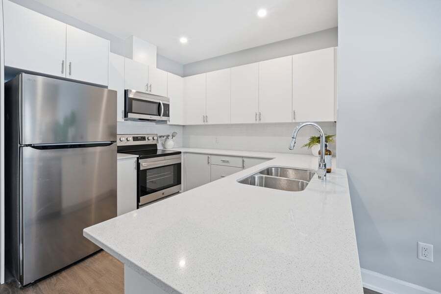 2380 Cleroux Cres Unit 207 - Photo 3