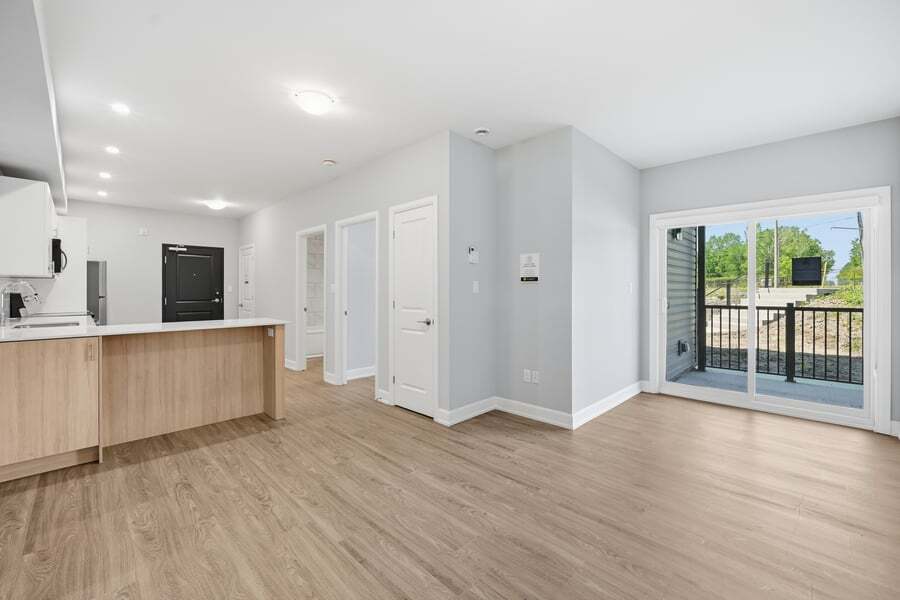 2396 Cleroux Cres Unit 108 - Photo 5