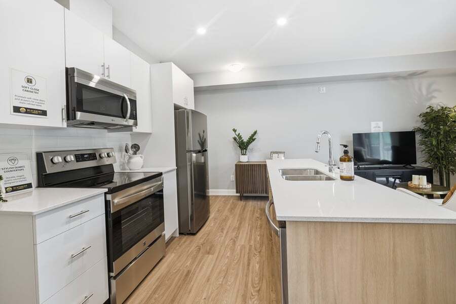 2396 Cleroux Cres Unit 113 - Photo 5