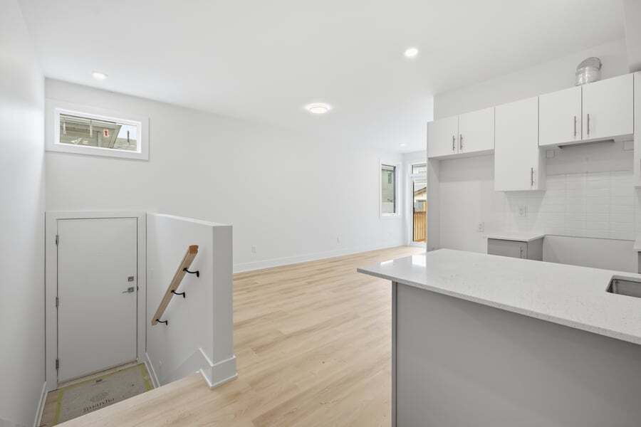 155 Glynn Ave Unit B - Photo 4