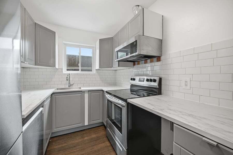 383 Main St Unit 3 - Photo 5