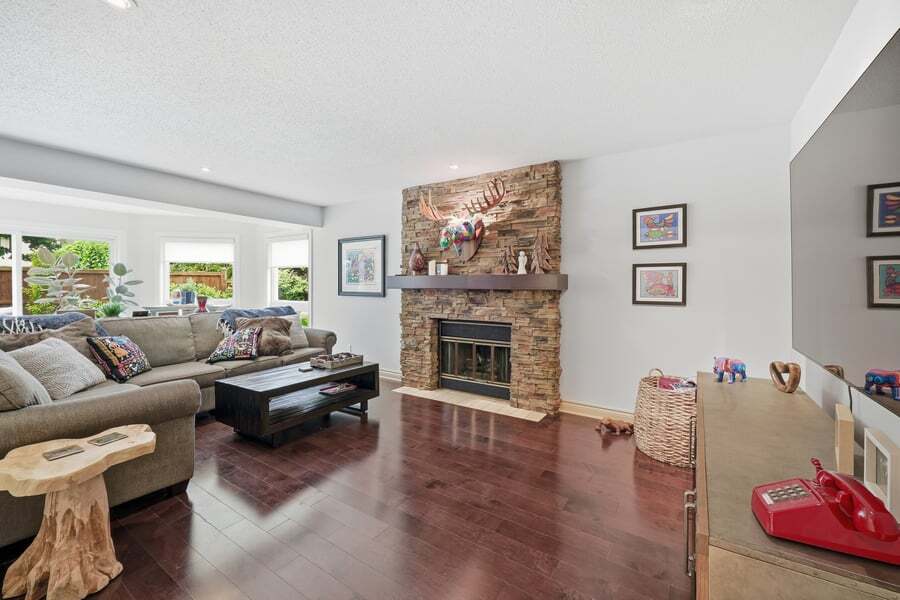 766 Lalande Terrace - Photo 6