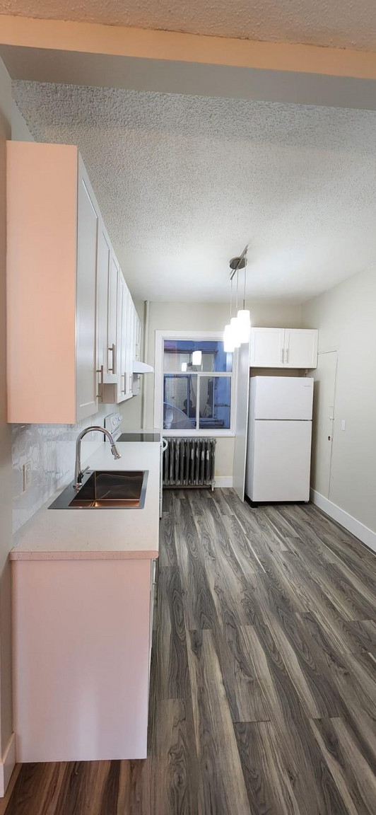 1155 Granville Street - Photo 4