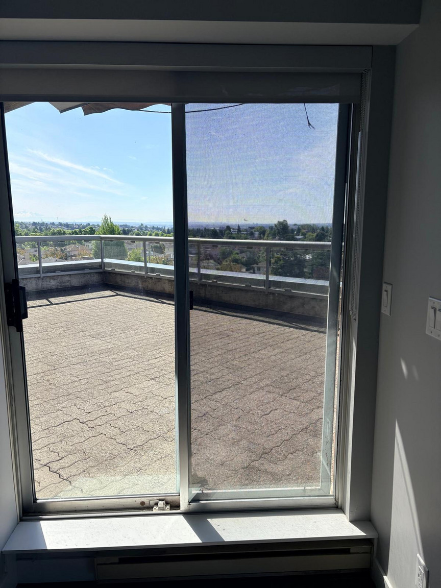 The TERRACES in Oakridge, Vancouver  - Photo 24