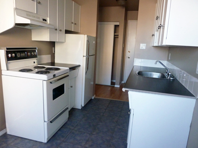 Dickens Apartments - Photo 9