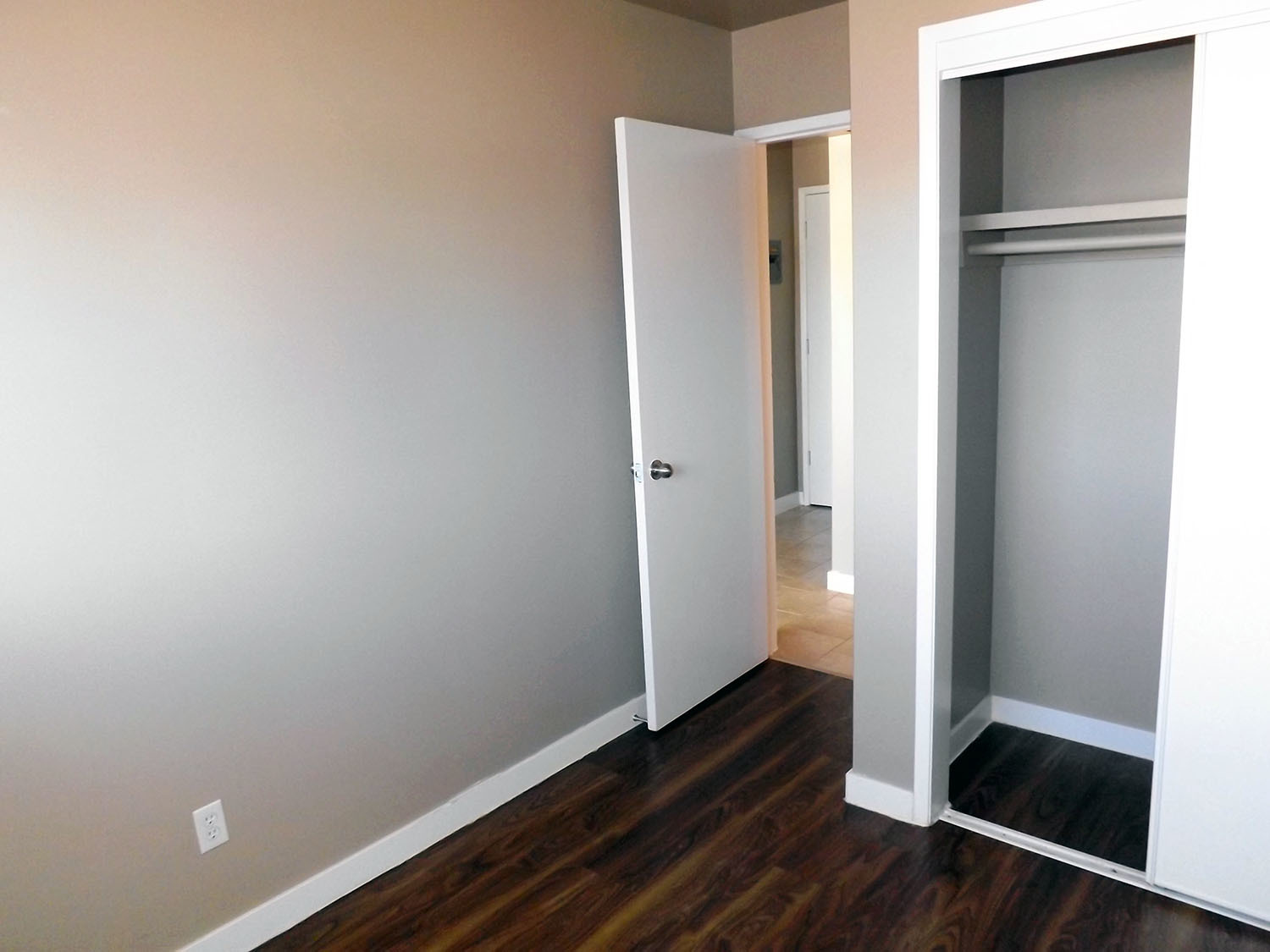 Majestic Apartments - Photo 4